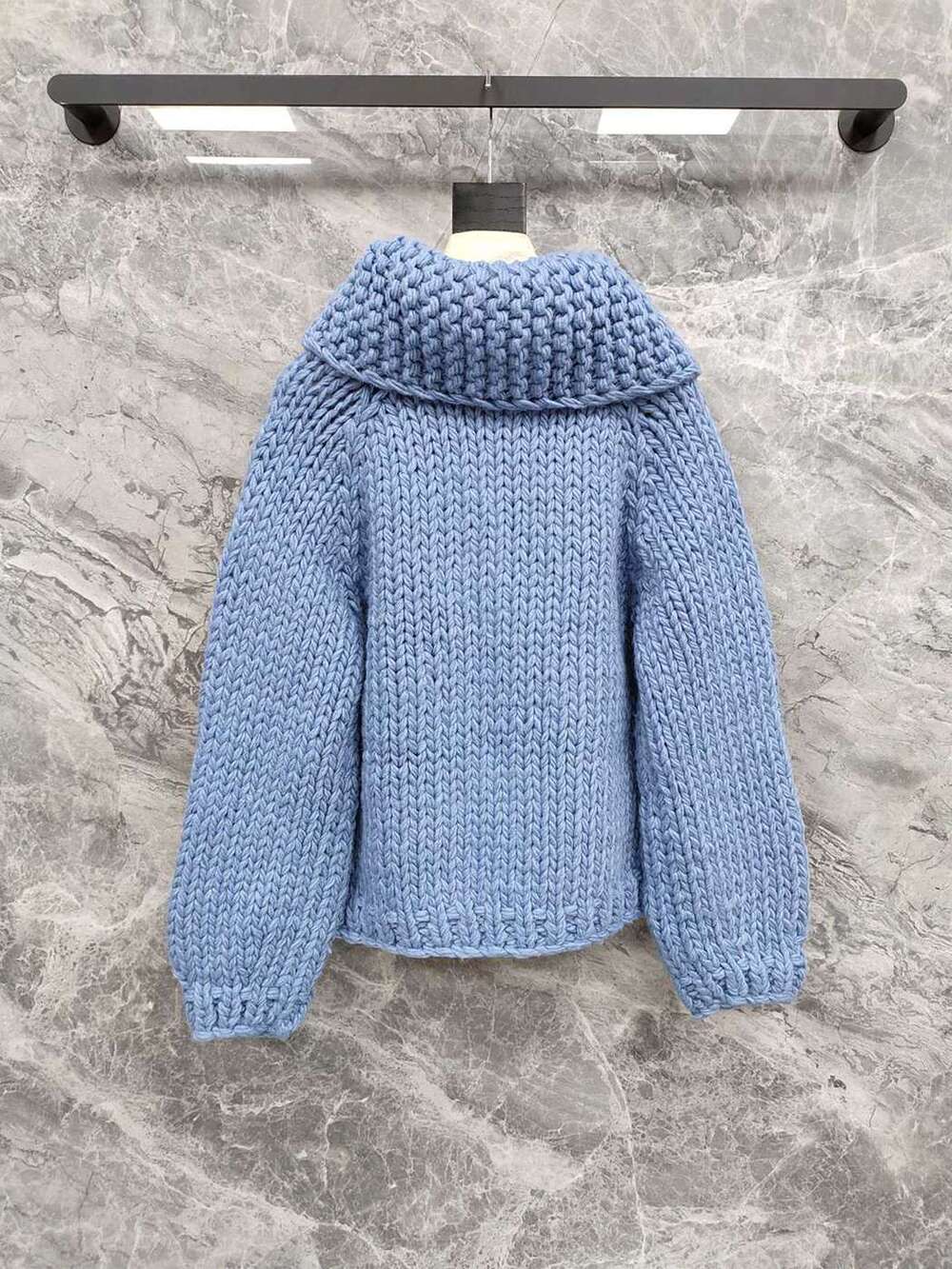 Chanel Light Blue Thick Knit Cardigan CC Red‑Trim Patch Pockets - Picture 4 of 9
